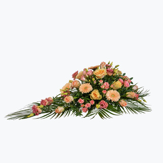 Bårebukett/ båredekorasjon i  pastellfarger (90 cm)